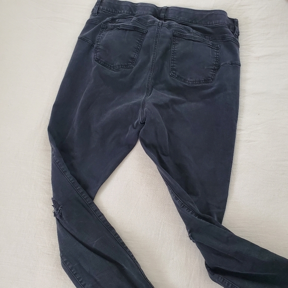 Torrid black distress jeans 20r bombshell skinny - Picture 8 of 9